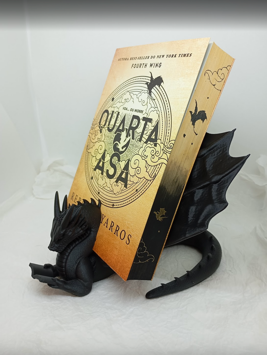 Expositor de livro Dragão