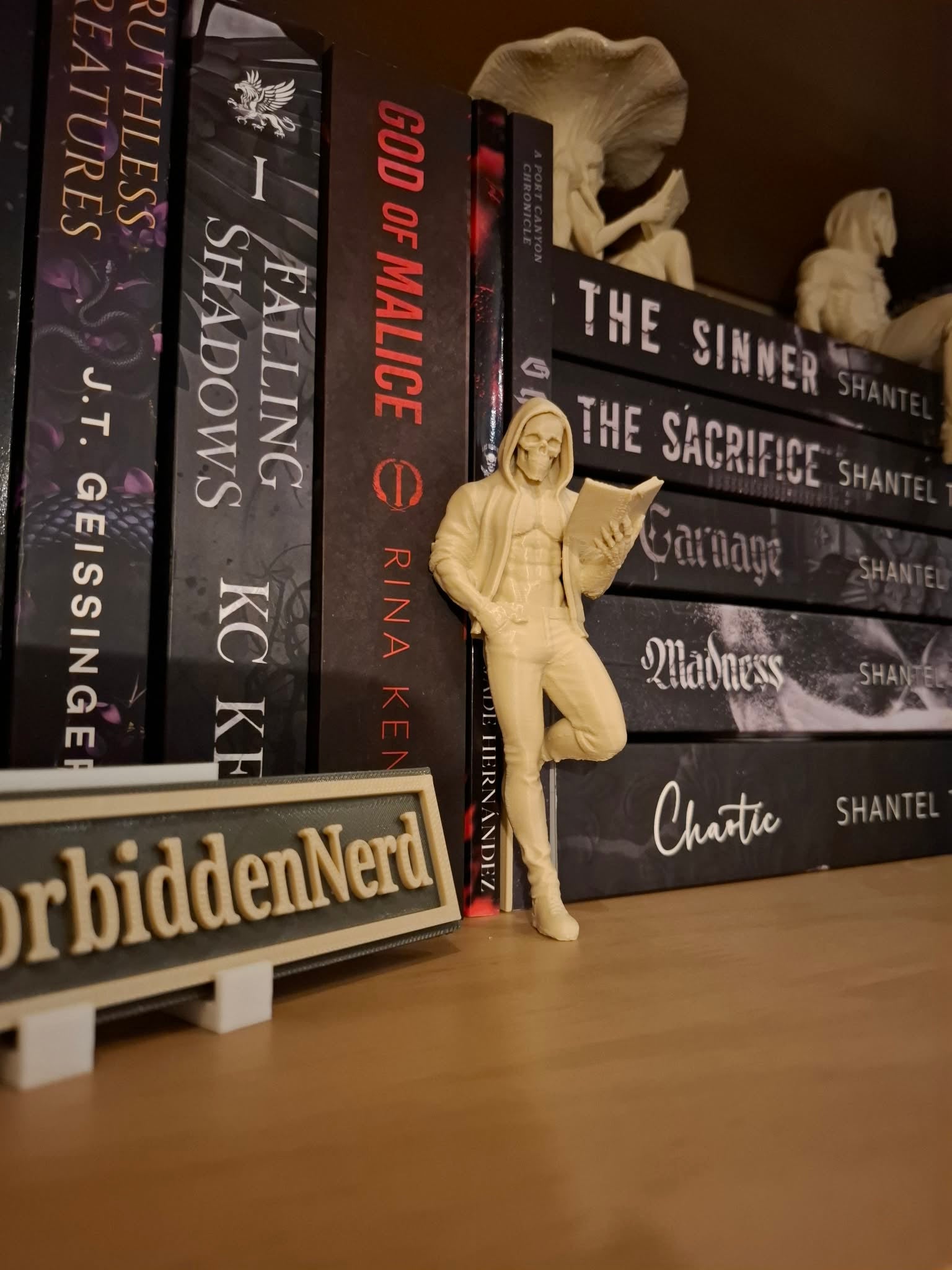 The Dark Romance Reader