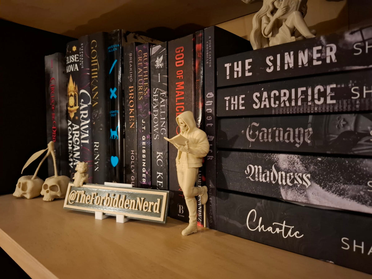 The Dark Romance Reader